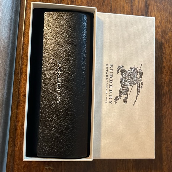 Burberry- Gold Aviator Sunglasses - Picture 4 of 8